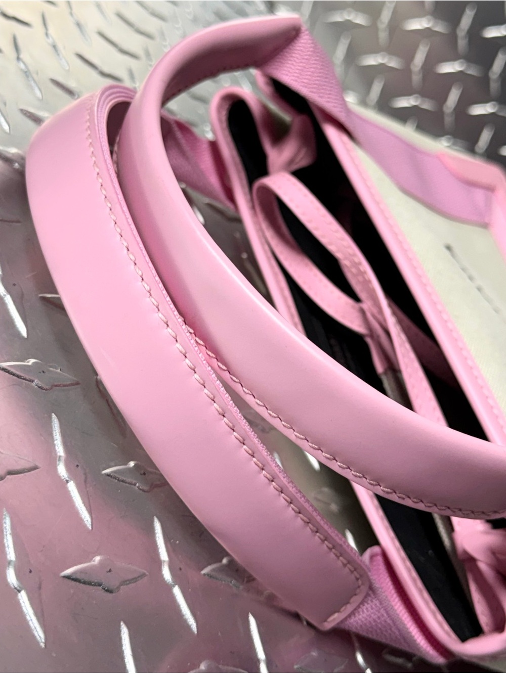 Balenciaga Navy Cabas XS Logo Canvas Tote in Pink - Picture 7 of 12